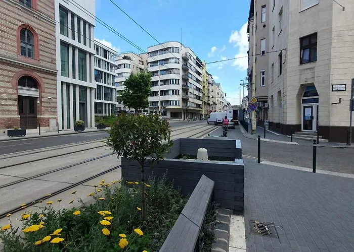 Apartment Margaret On Buda Site Near Margaret Island With Aircon