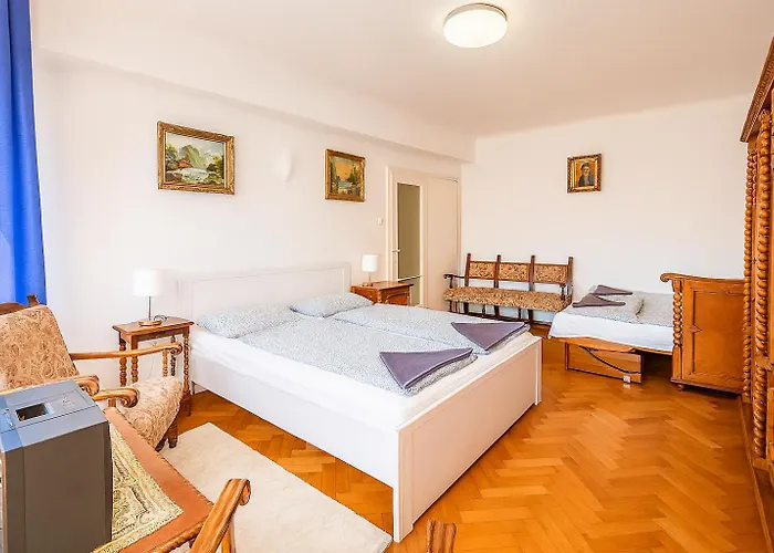 Apartment Margaret On Buda Site Near Margaret Island With Aircon *